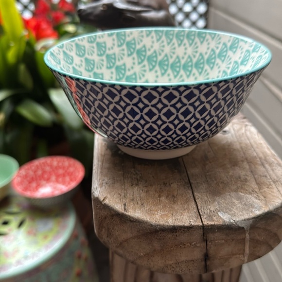Set of four Colorful Patterned Bowls. NEW. With tags. - Picture 5 of 13